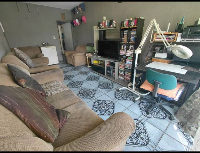 1.5 BEDROOM SECTIONAL TITLE FOR SALE IN BRAKPAN CENTRAL